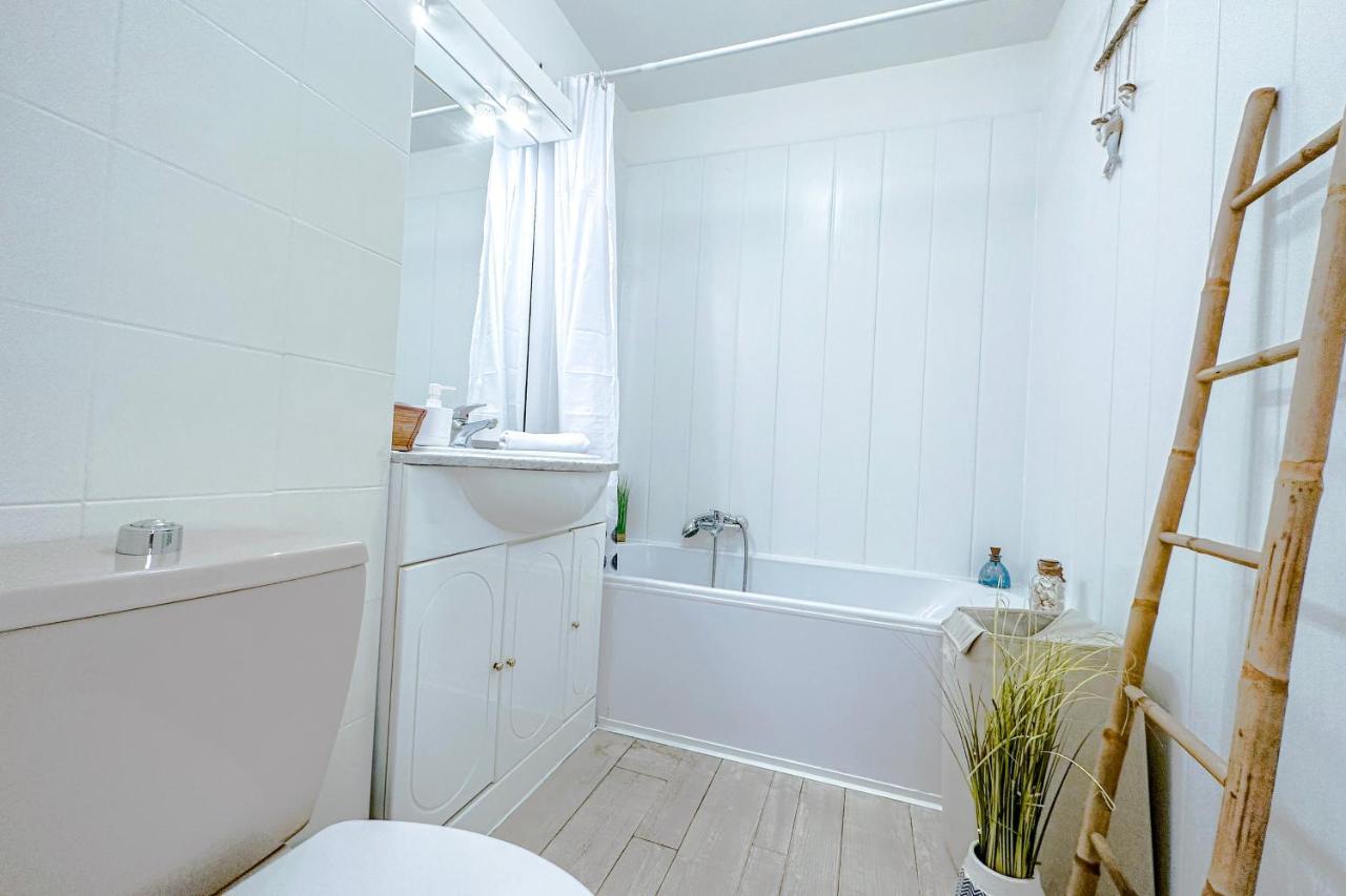 Guignon - Apart Sunny Comfort Close To The Port & Station Antibes Exterior photo
